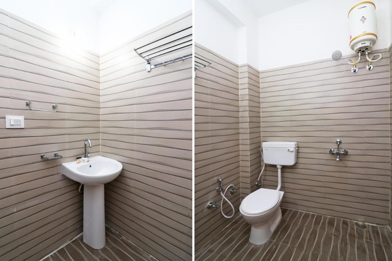 Oyo 1021 Hotel Gayatri Residency Tirath Экстерьер фото
